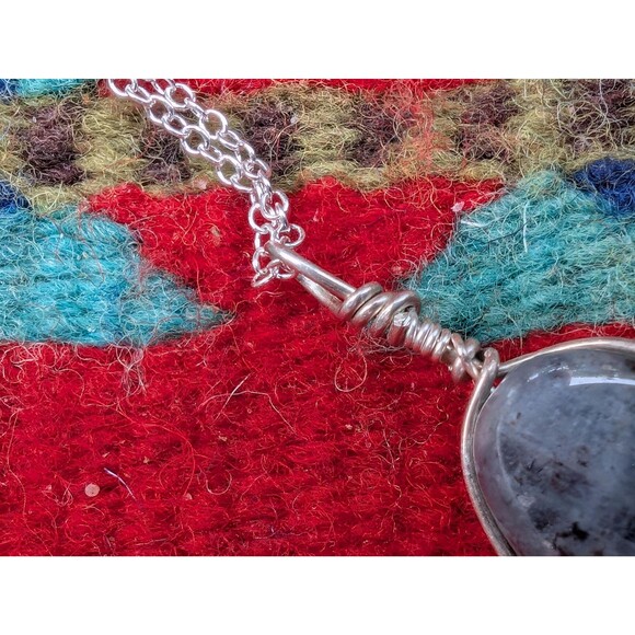 Vintage Sterling Labradorite Pendant Necklace - Picture 8 of 10